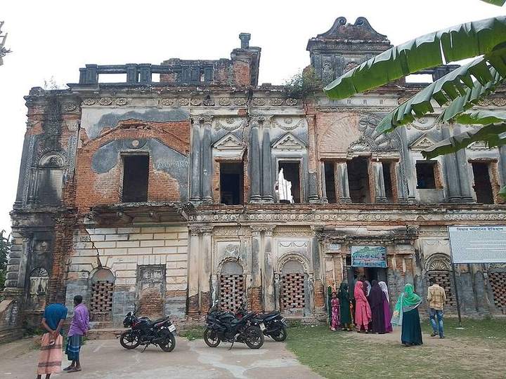 মিয়ার দালান