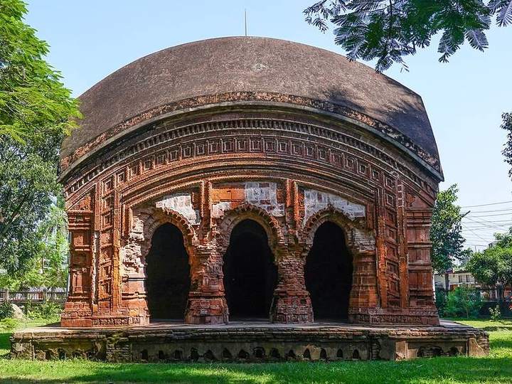 জোড়বাংলা মন্দির, পাবনা