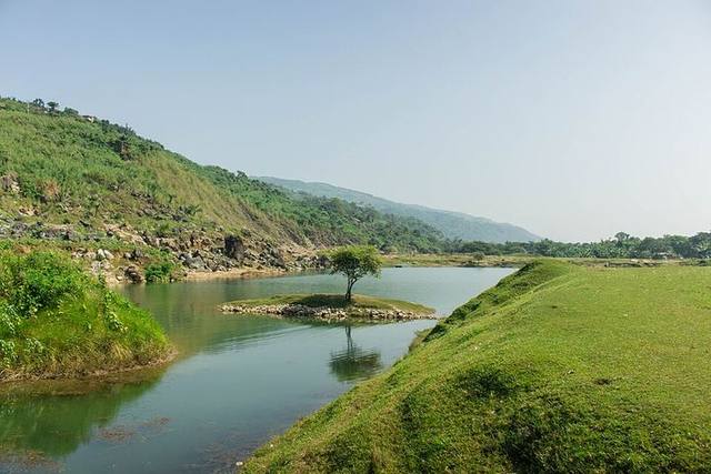 নীলাদ্রি লেক (টেকেরঘাট)