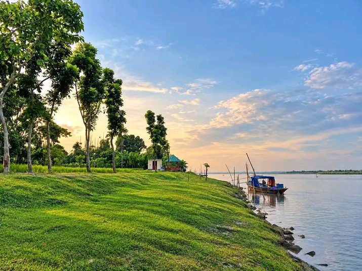 মোগলহাট জিরো পয়েন্ট: ছবি ২