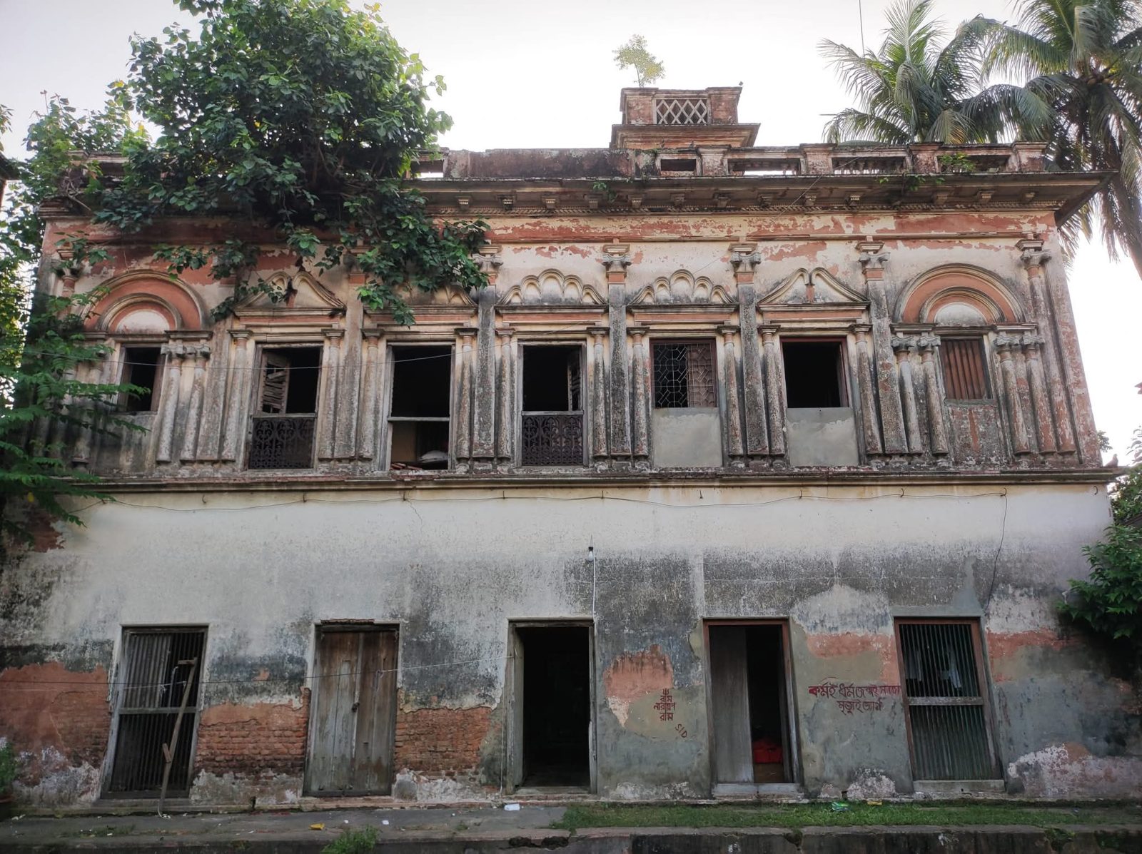 উজানচর জমিদার বাড়ি: ছবি ২