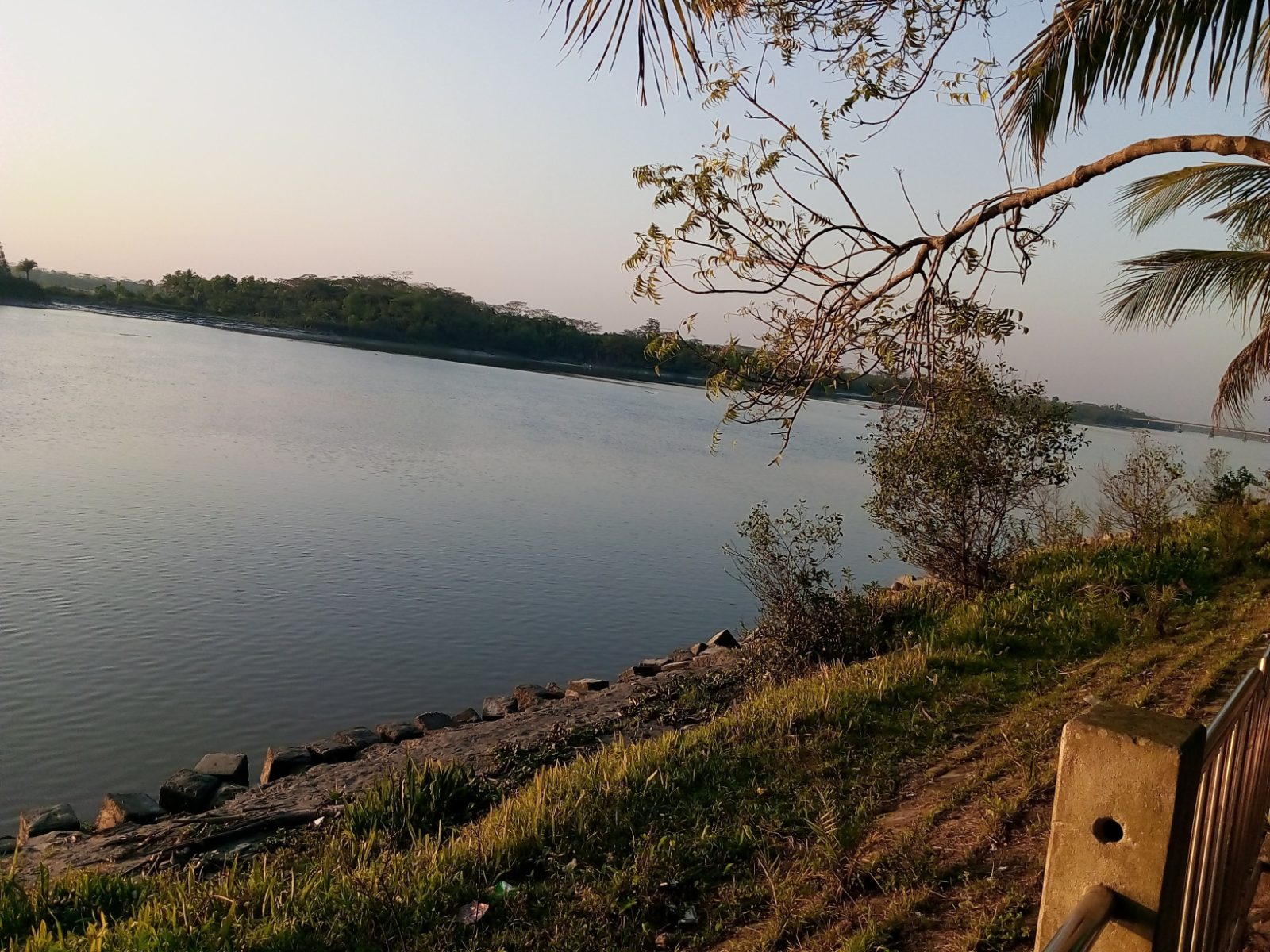 ডিসি পার্ক: ছবি ৪
