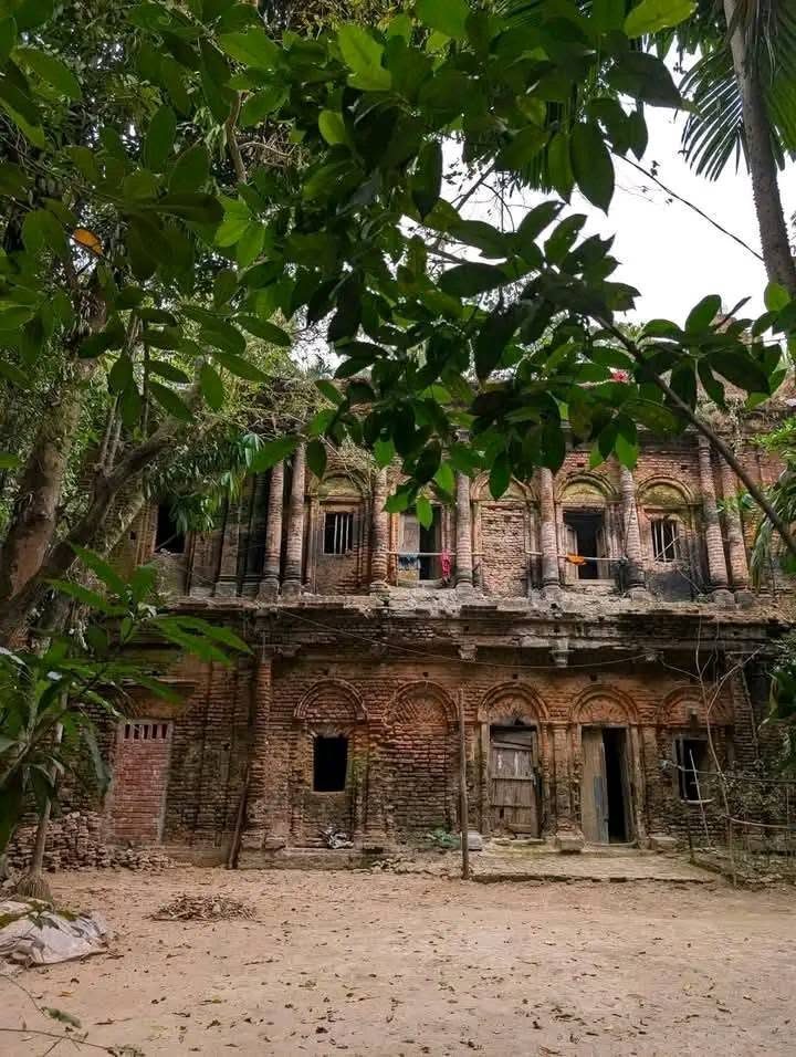 কলসকাঠী জমিদার বাড়ি: ছবি ২