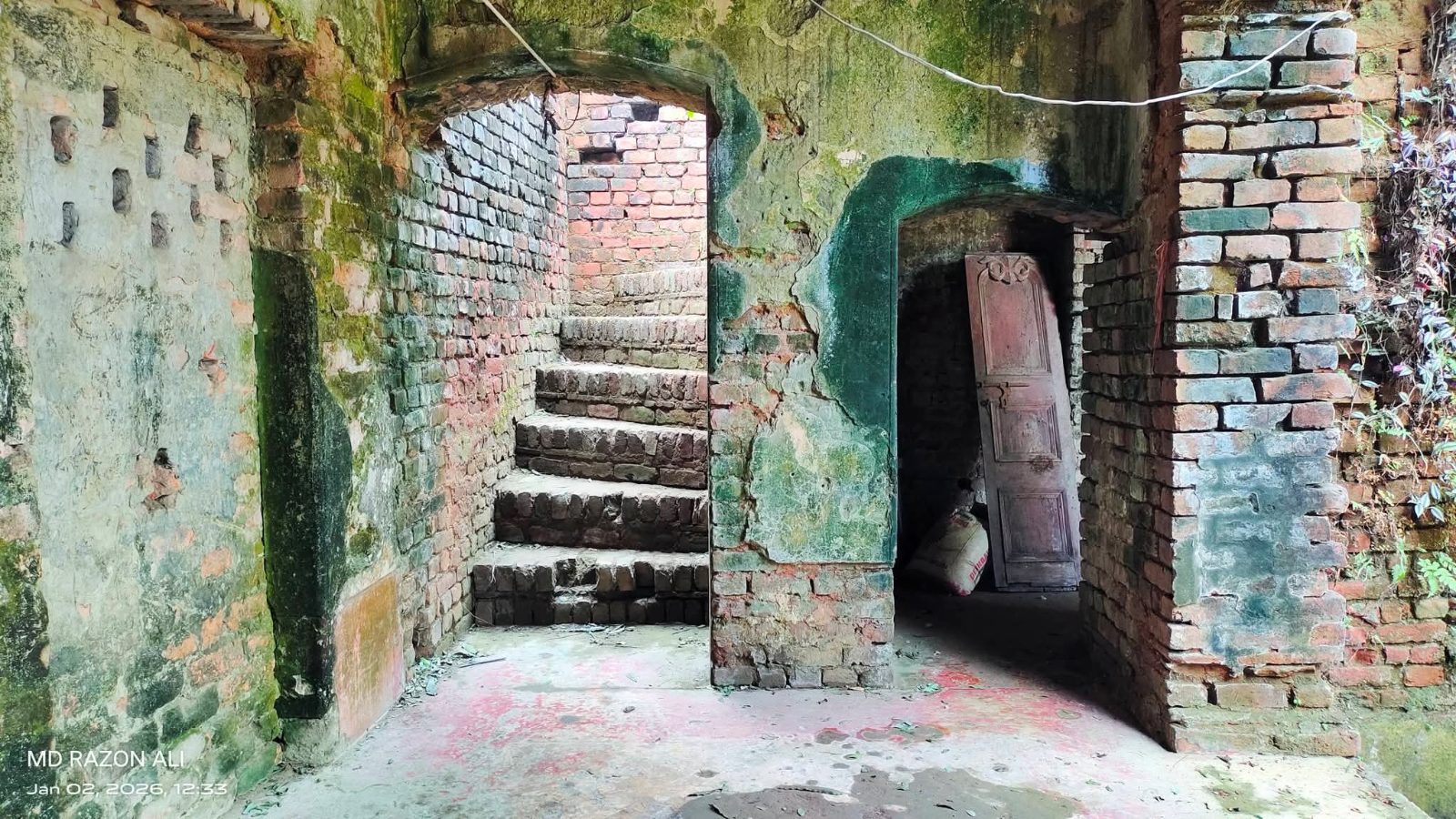 রাউতারা জমিদার বাড়ী, শাহজাদপুর, রাউতাড়া গ্রাম, সিরাজগঞ্জ