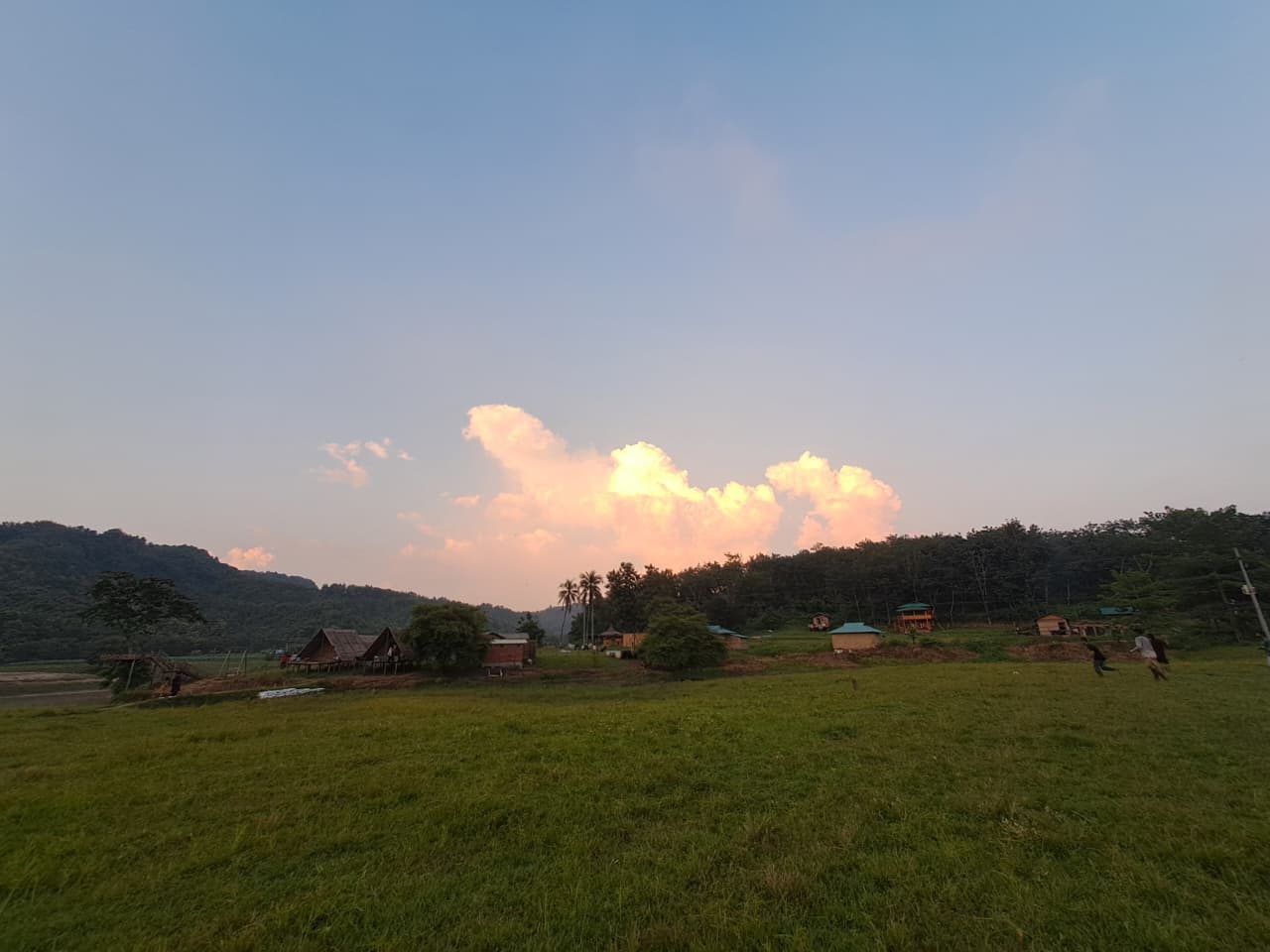 হোয়াইটপিক স্টেশন: ছবি ৩