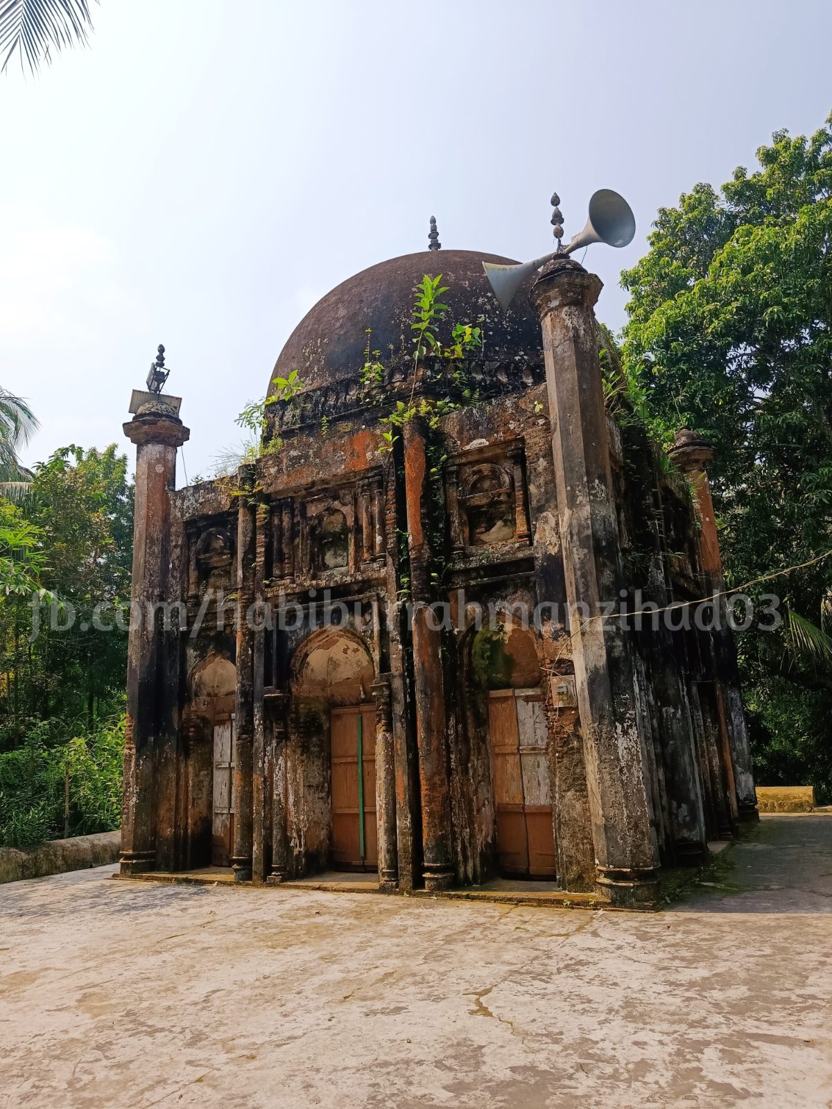 জ্বীন মসজিদ: ছবি ৪