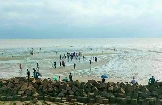 আকিলপুর সমুদ্র সৈকত: ছবি ২