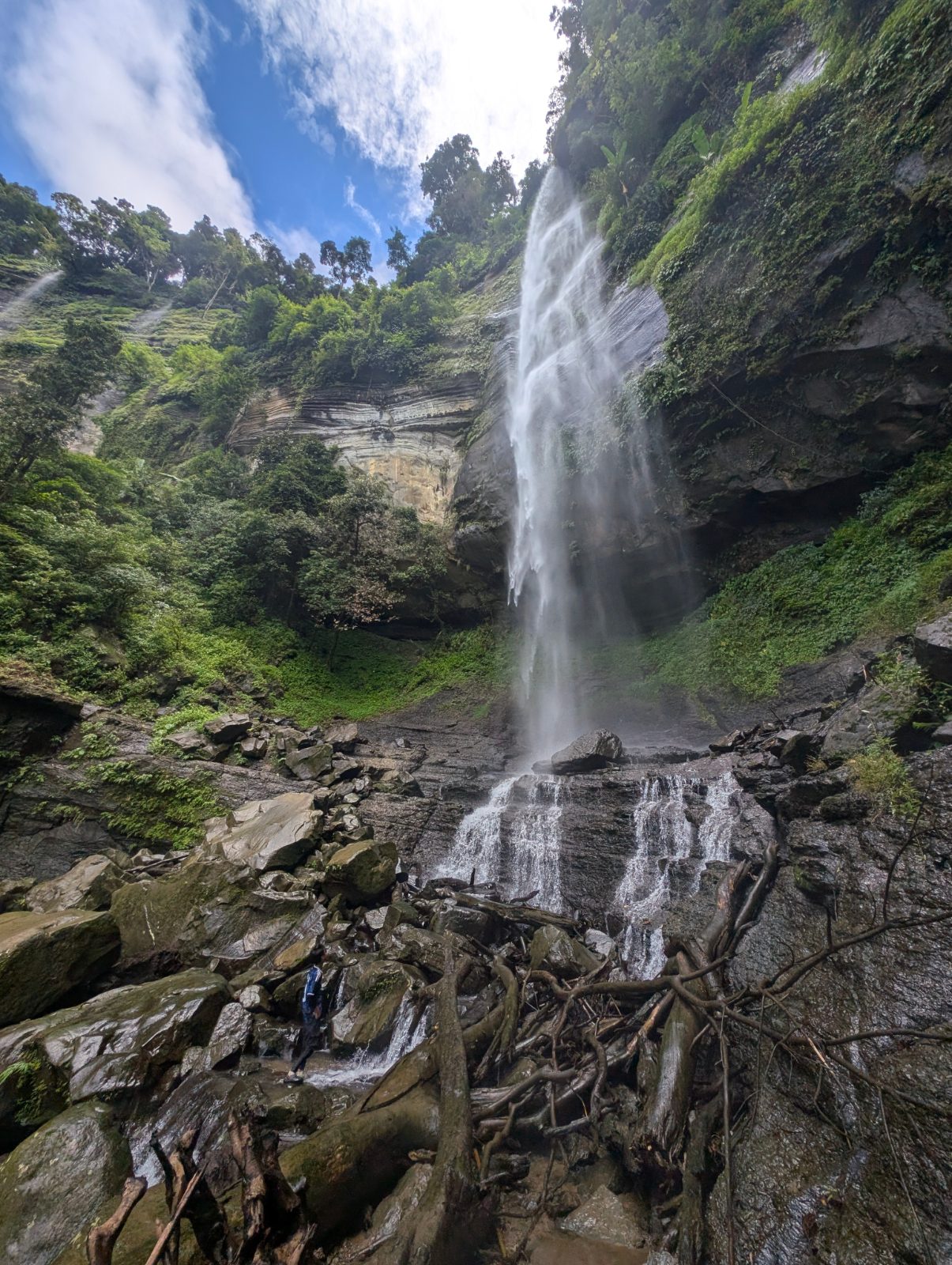 saingpra waterfall: ছবি ২