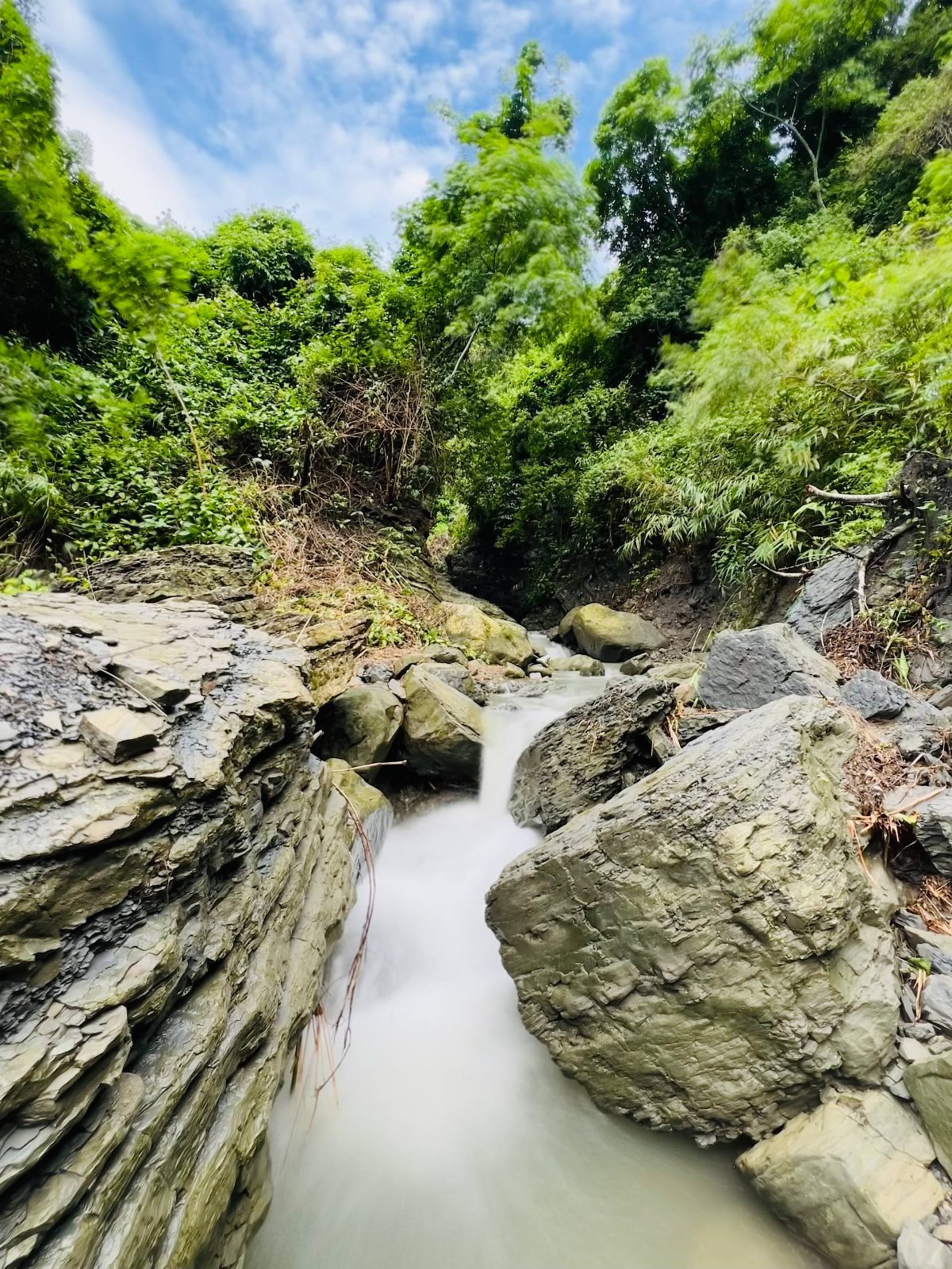 সহস্রধারা - ২ ঝর্ণা: ছবি ৭
