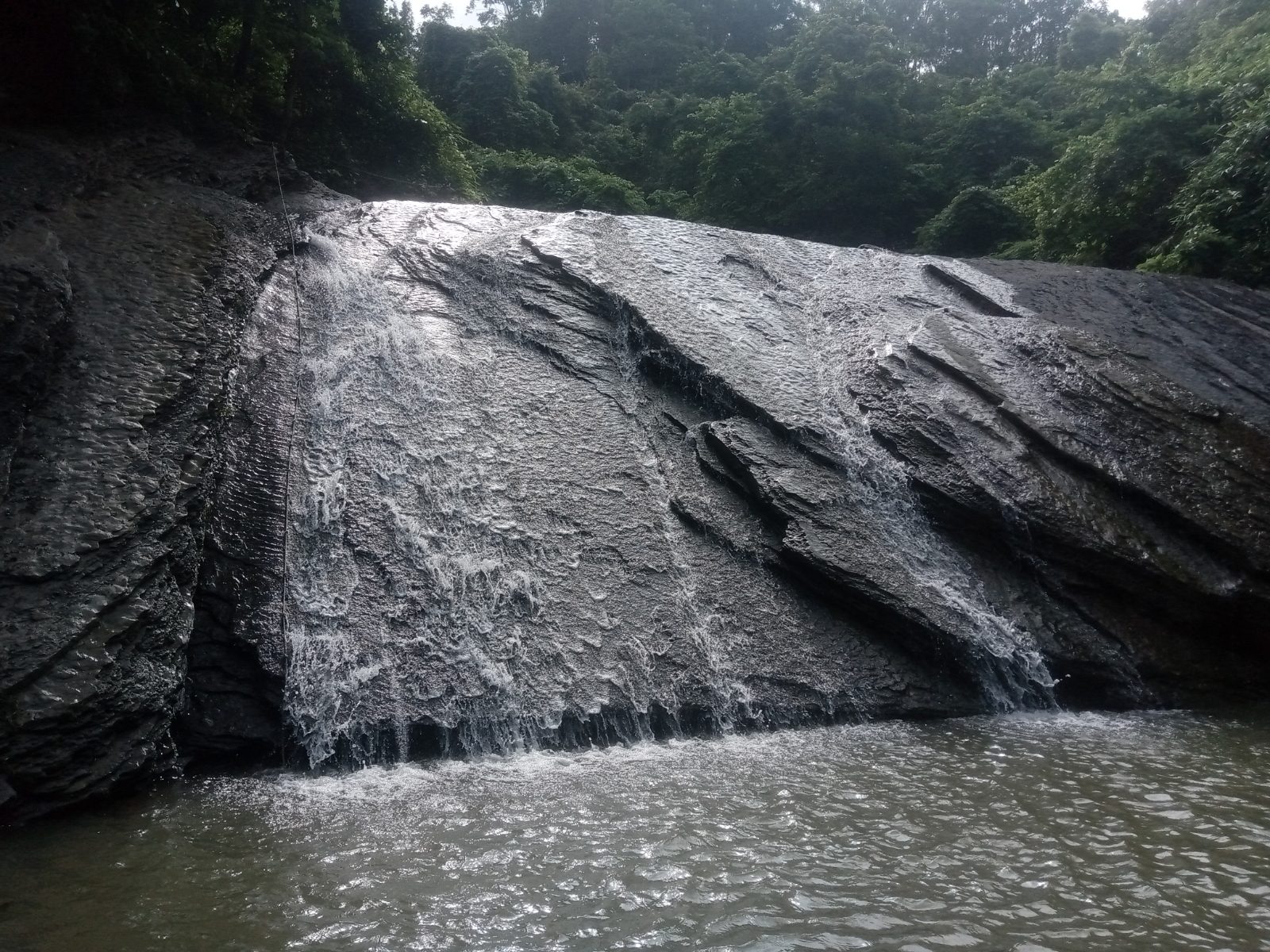 নাপিত্তাছড়া ঝর্ণা: ছবি ৫