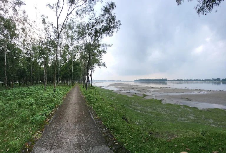 ময়নামতির চর, দেবীগঞ্জ, পঞ্চগড়