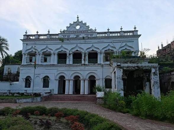 নবাব ফয়জুন্নেসা চৌধুরানীর বাড়ি: ছবি ২