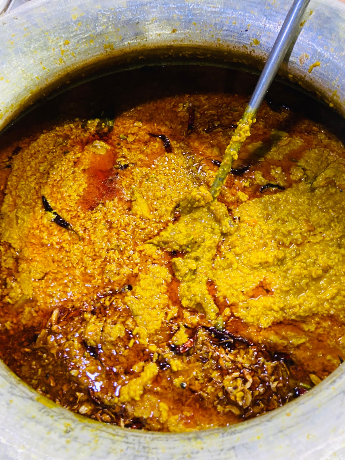 ল্যাটকা খিচুড়ি, ঢাকা