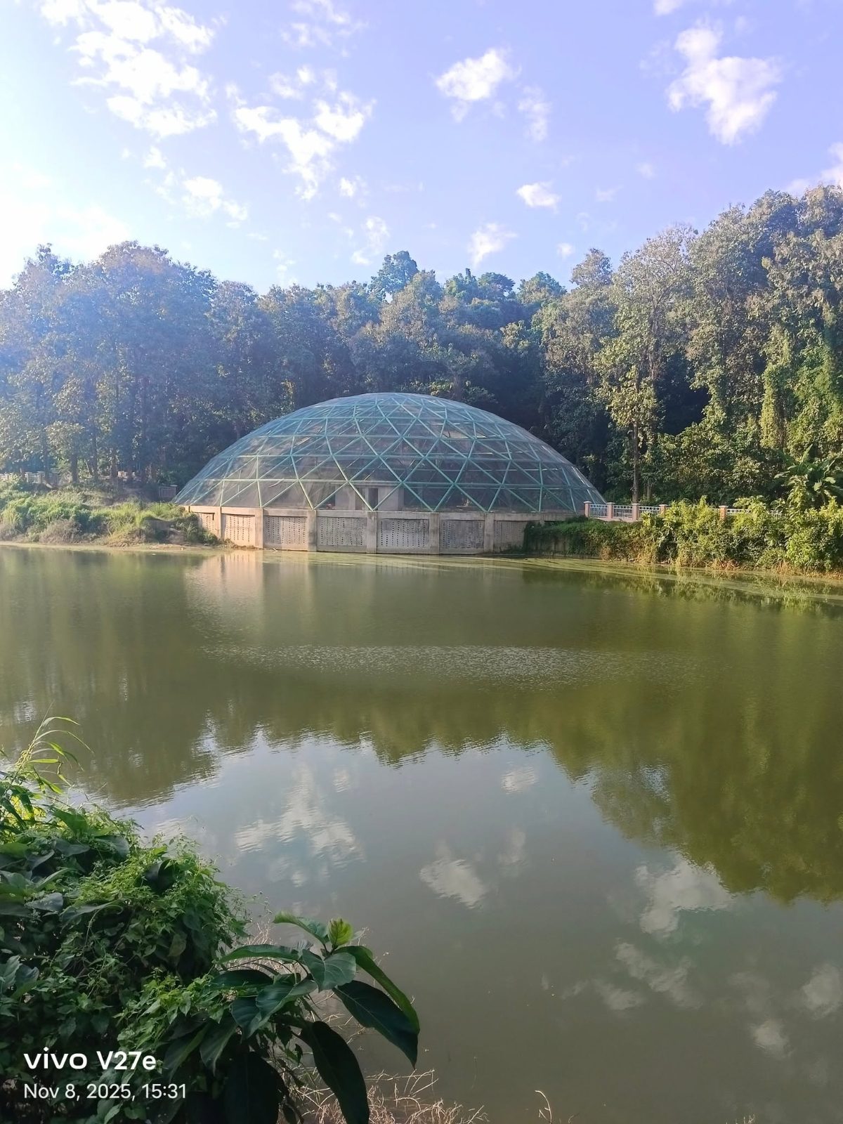 এভিয়ারি অ্যান্ড ইকো পার্ক: ছবি ২