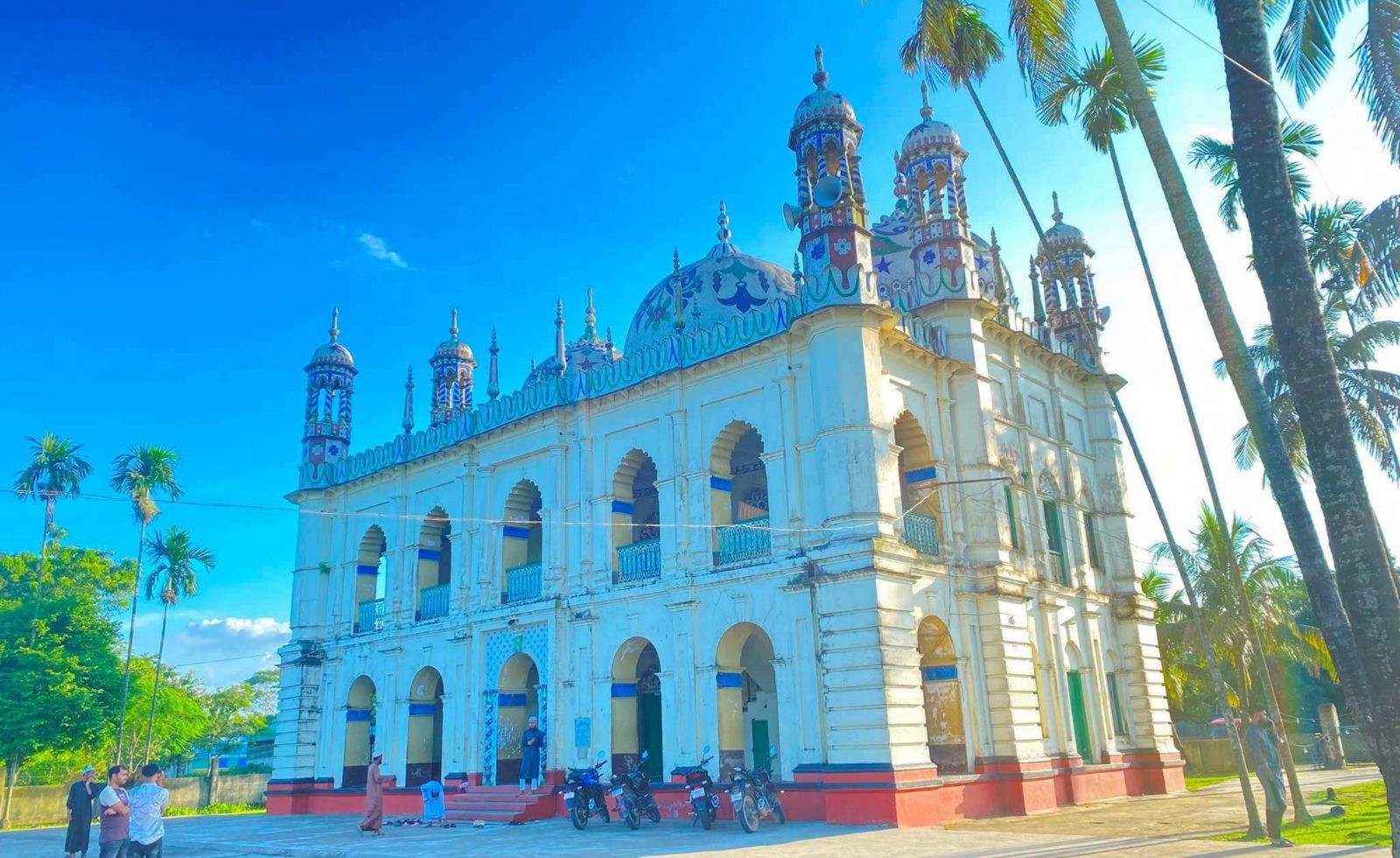 পাগলা জামে মসজিদ, শান্তিগঞ্জ, পাগলা বাজার, রায়পুর গ্রাম, সুনামগঞ্জ