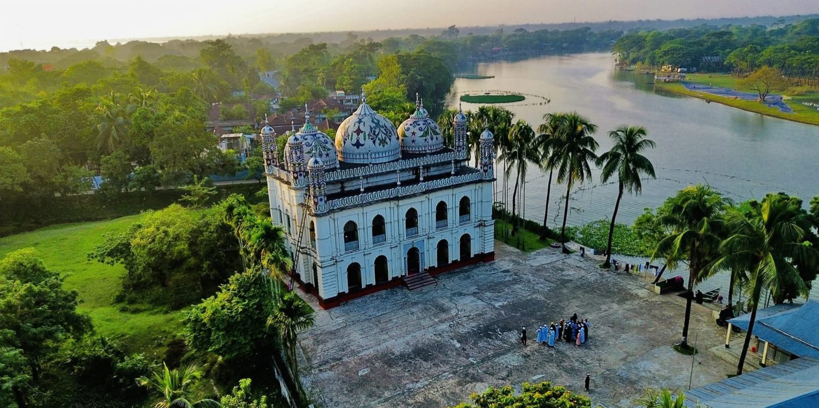 পাগলা জামে মসজিদ: ছবি ২