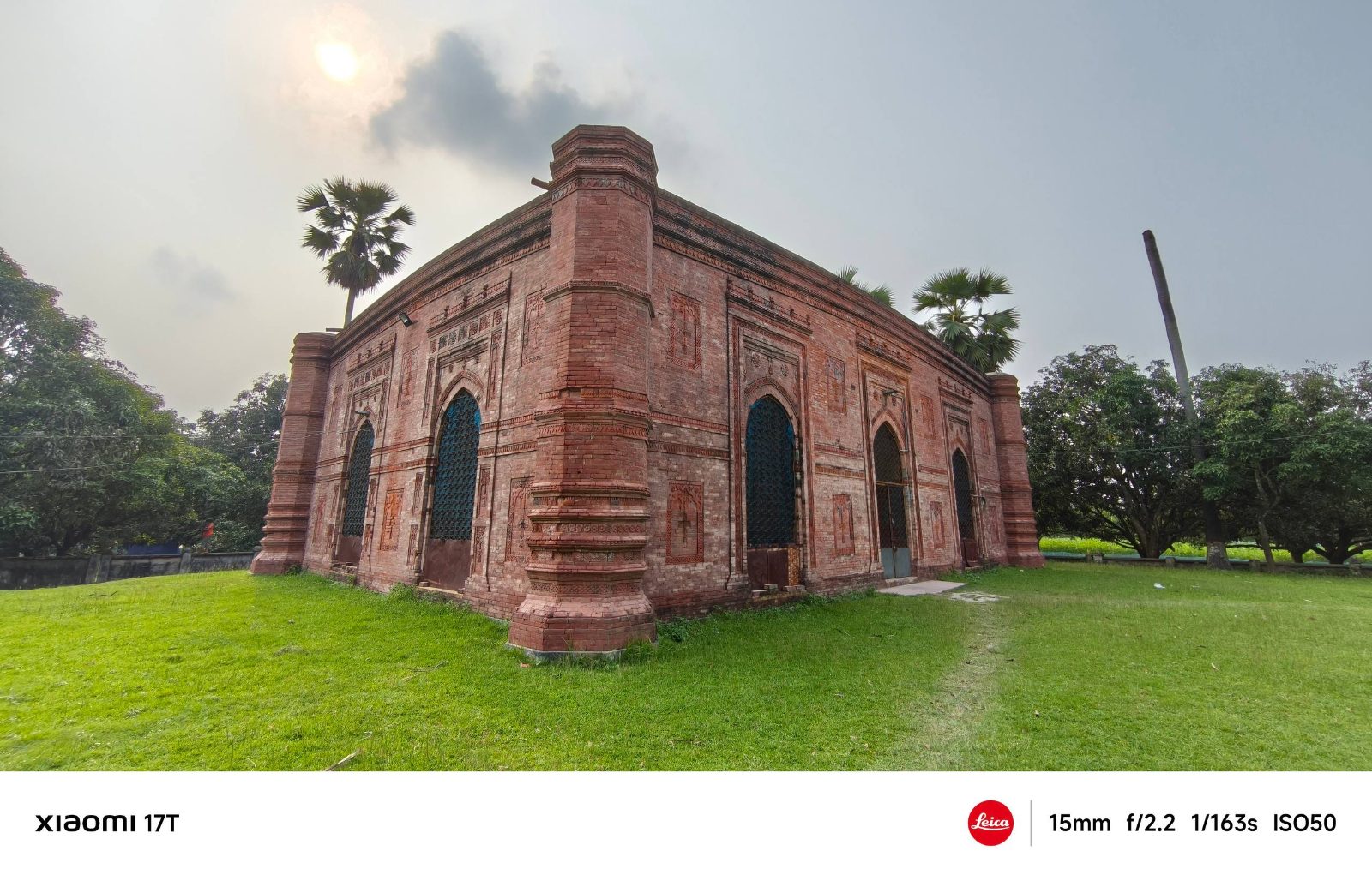 ধনিয়াচক মসজিদ: ছবি ২