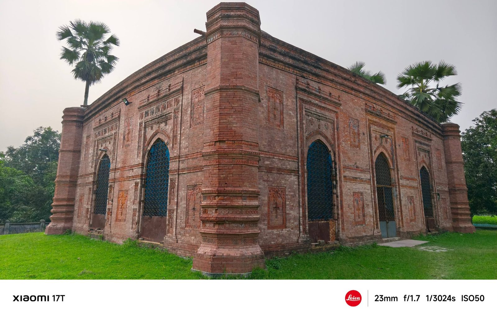 ধনিয়াচক মসজিদ: ছবি ৩