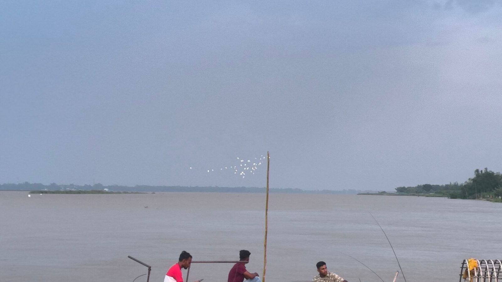 সেনাক্যাম্প পদ্মা পাড়, কালুখালী: ছবি ৪