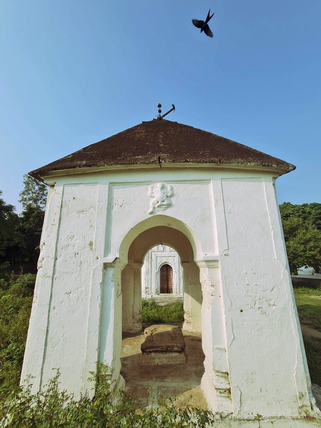 গোশাই বাড়ি, মাহিগঞ্জ: ছবি ২