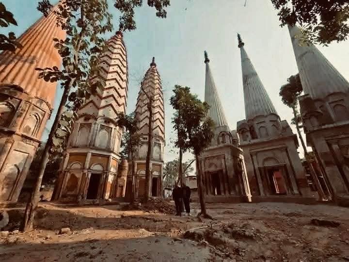 ছাগলনাইয়া সাত মন্দির: ছবি ৪