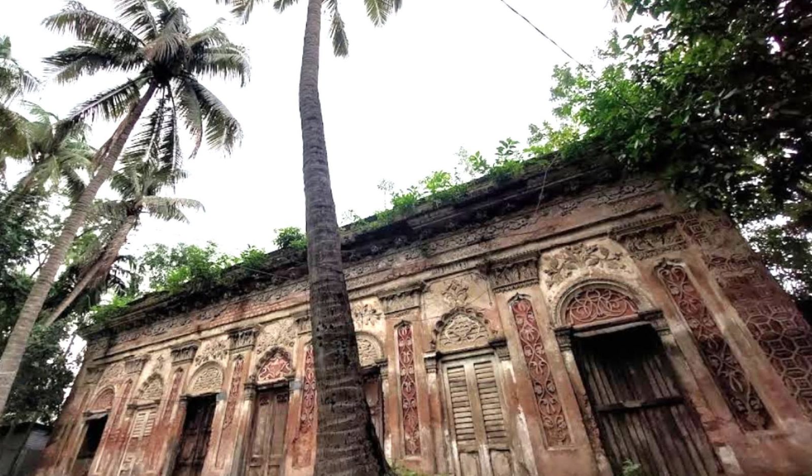 শতবর্ষী লক্ষণ সাহার জমিদার বাড়ি: ছবি ৫