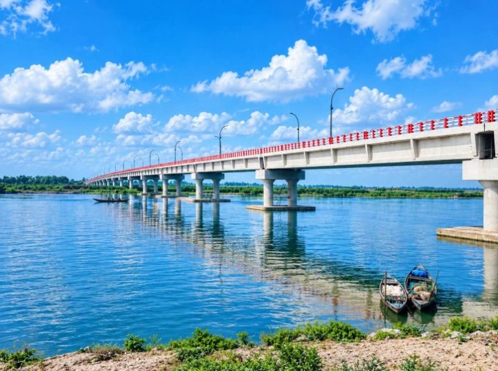 মহিপুর তিস্তা ব্রিজ,  রংপুর: ছবি ৩