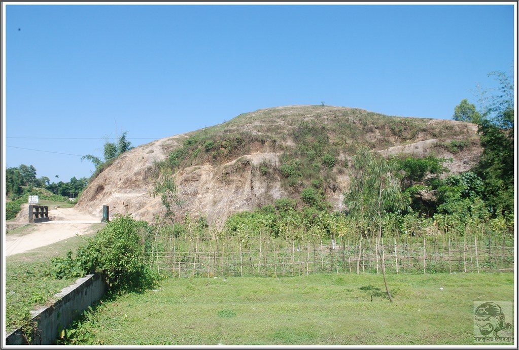 হরিপুর উৎলারপার (আগুনের পাহাড়): ছবি ৪