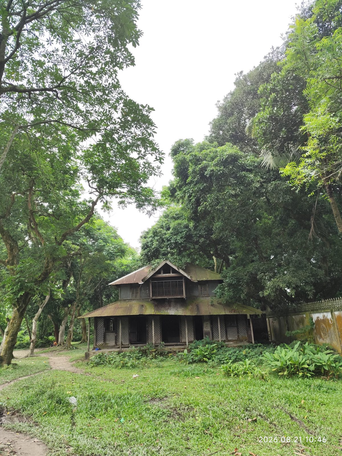 অস্কার জয়ী সত্যজিৎ রায়ের পৈতৃক ভিটা: ছবি ৫