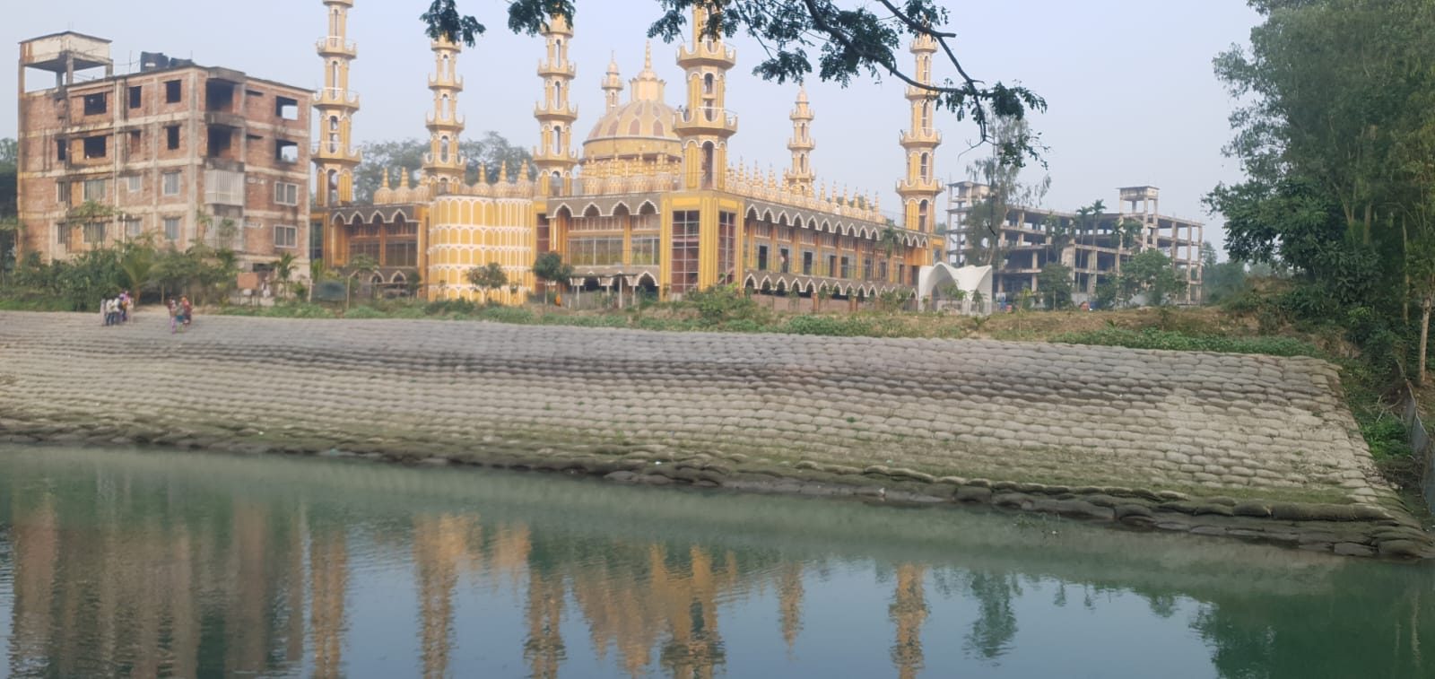 ২০১ গম্বুজ মসজিদ গোপালপুর, গোপালপুর, টাঙ্গাইল
