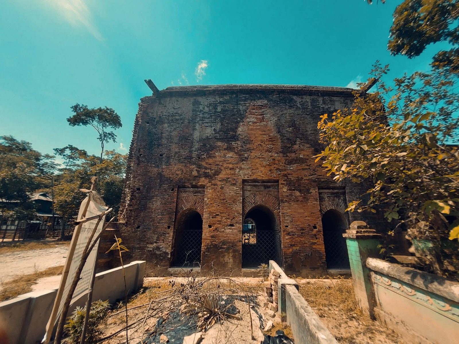 মজিদবাড়িয়া শাহী মসজিদ: ছবি ৩