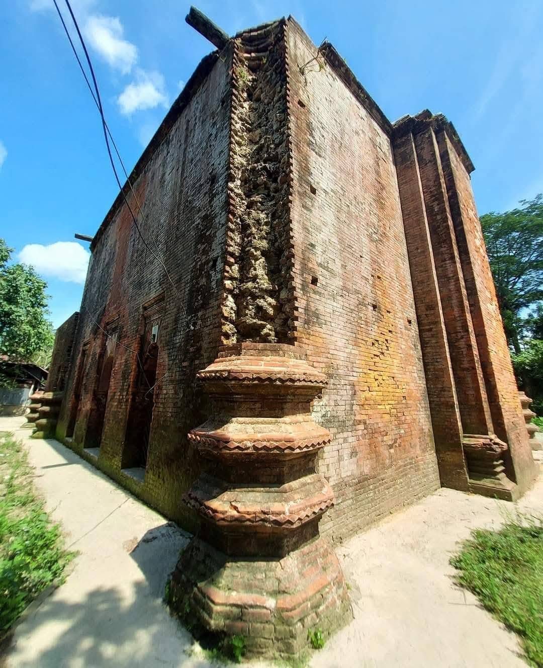 মজিদবাড়িয়া শাহী মসজিদ: ছবি ৮