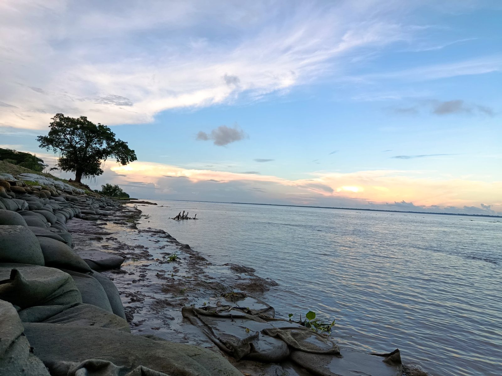 পান পট্টি লঞ্চঘাট: ছবি ৩