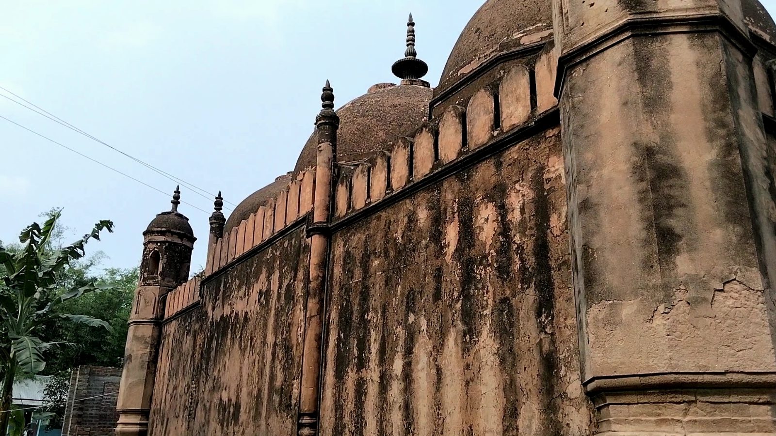 নিদাড়িয়া মসজিদ: ছবি ৩