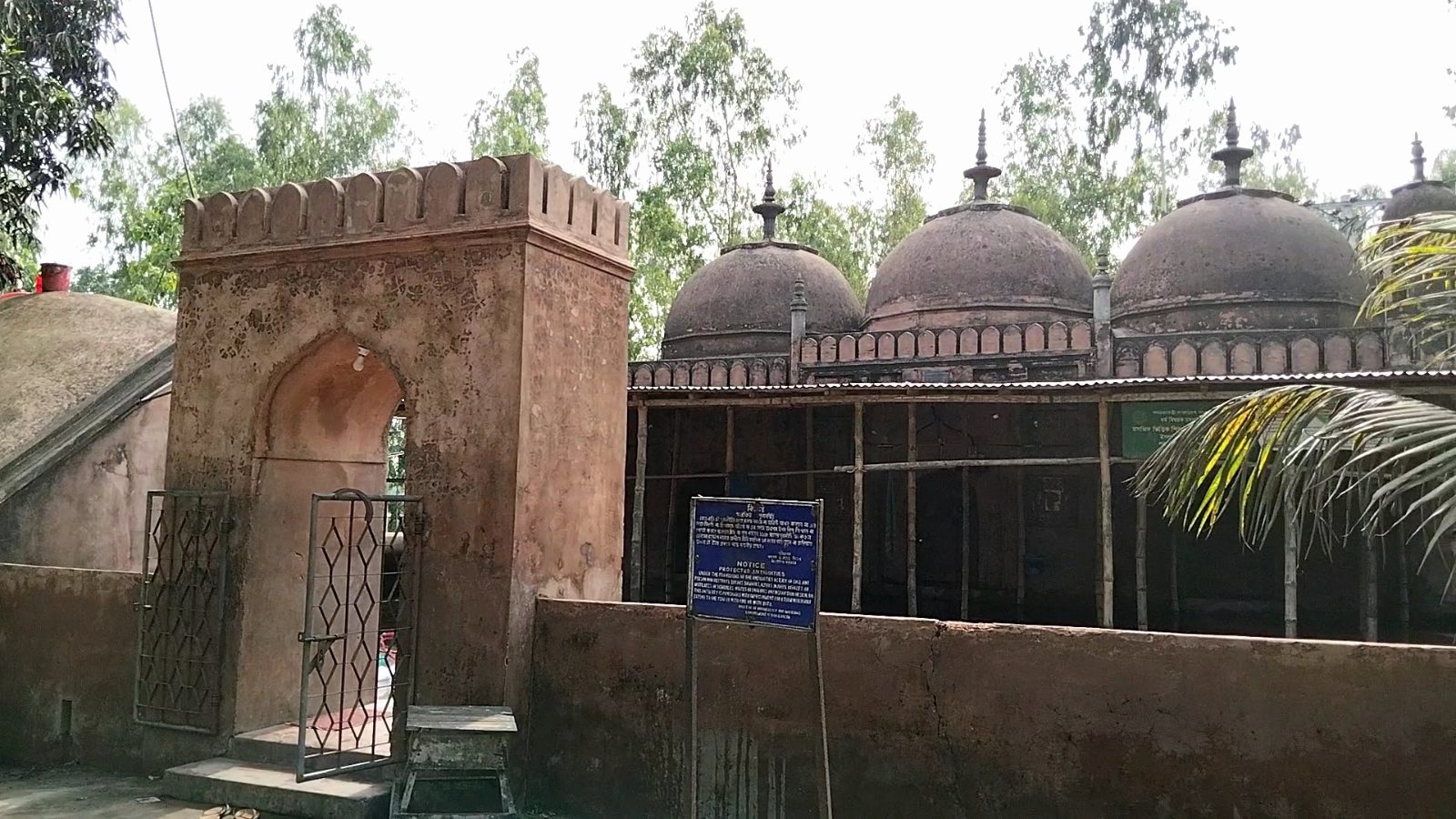 নিদাড়িয়া মসজিদ: ছবি ৫