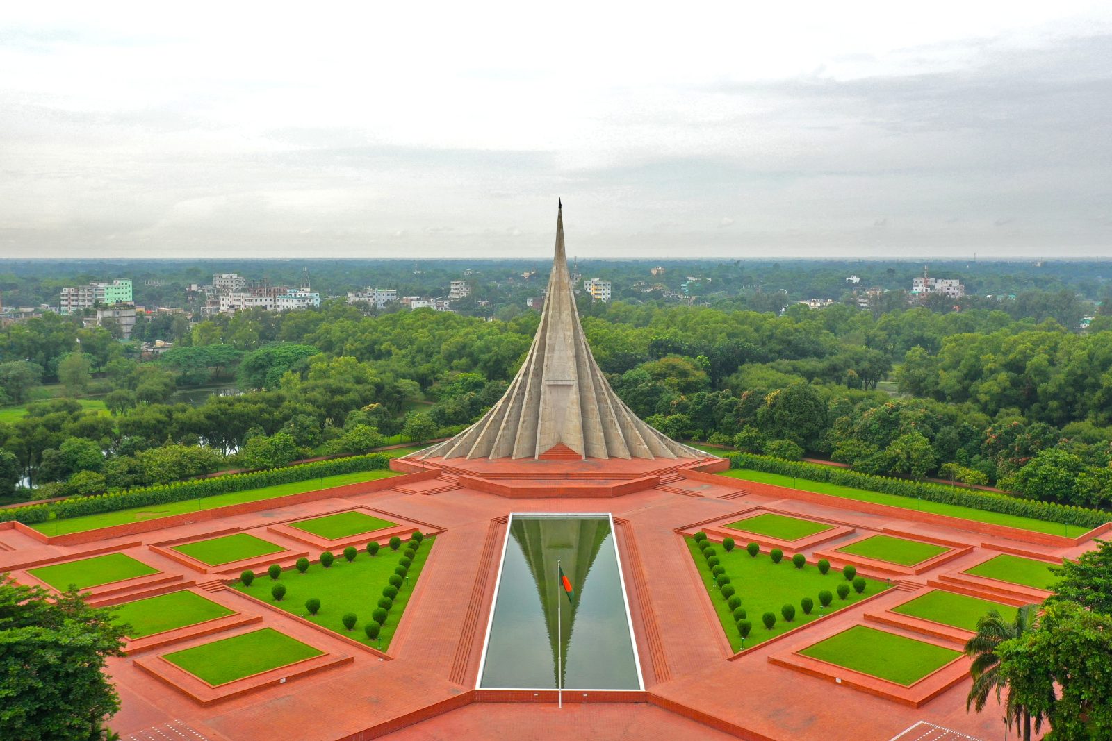 জাতীয় স্মৃতিসৌধ: ছবি ২