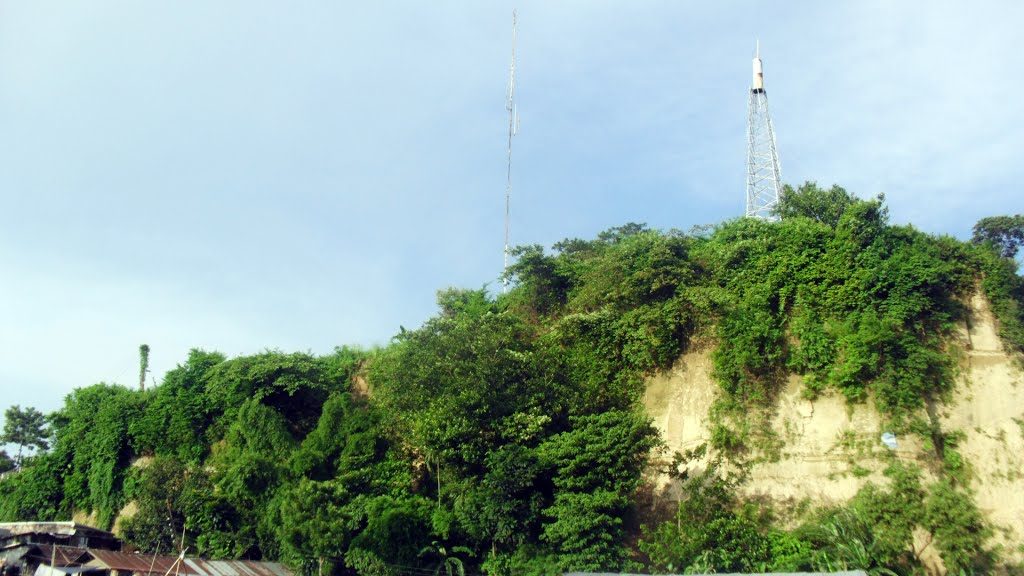 বাটালী হিল, টাইগারপাস, লালখান বাজার, চট্টগ্রাম